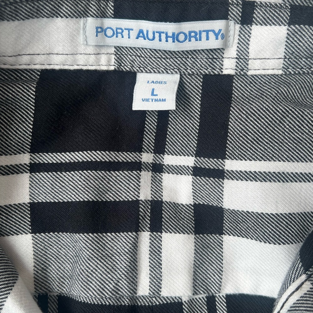 NWOT Port Authority Black and White Womens Checkered Shirt - Picture 2 of 4